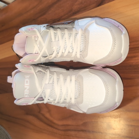And1 Other - New Girls Size 4 And1 sneakers Basketball Style White Pink Comfortable Cute Good